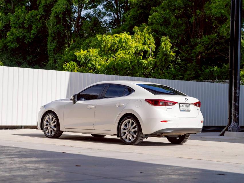 MAZDA 3 2.0S SEDAN ปี จด 2015เจ้าของเดียว ไม่มีอุบัติเหตุ ไม่ติดแก๊ส