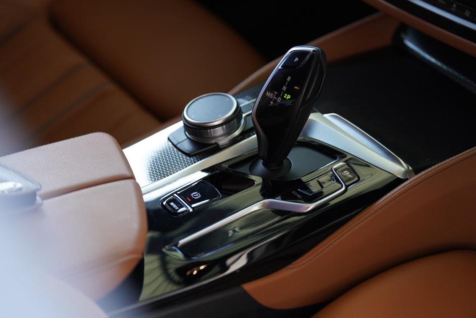 BMW 520d M-Sport 2022 สีขาว รูปที่ 15