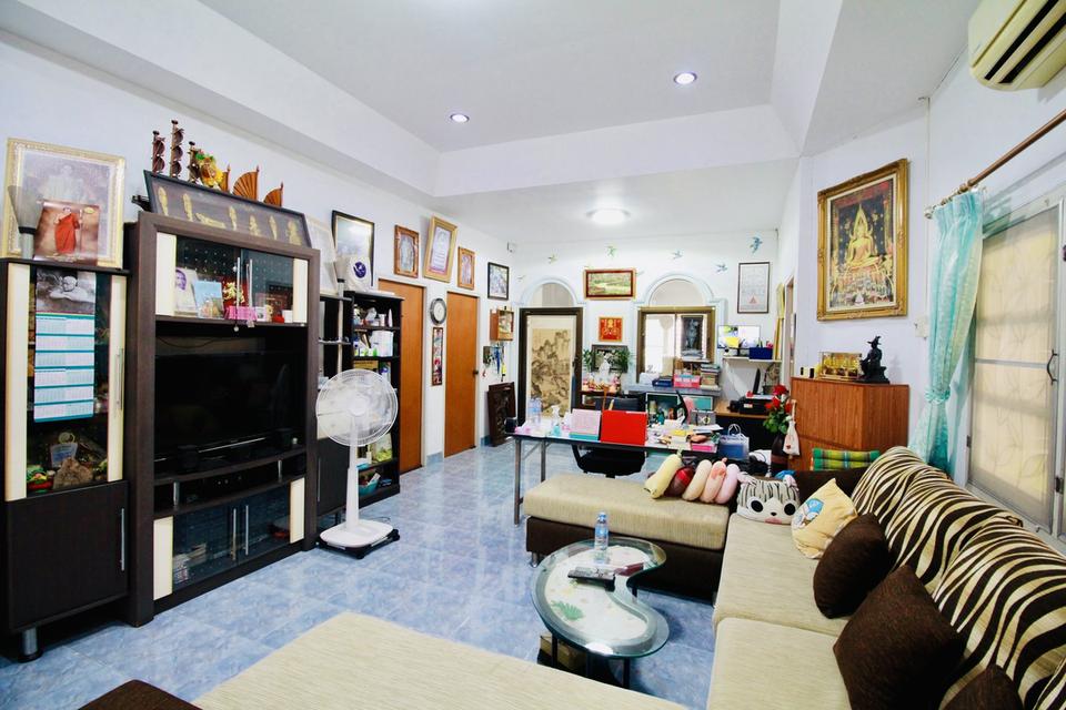 ขายบ้านเดี่ยว 61 ตร.วา หมู่บ้านราชนุช14 ติดถนนสุขุมวิท ใกล้โรบินสัน บ้านฉาง ระยอง 2 กม. 11