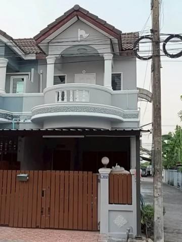 บ้านทาวน์เฮาส์หลังมุม พร้อมอยู่ ทำเลคลองหนึ่ง คลองหลวง ใกล้ตลาดไท ราคาเพียง 1.6 ล้านบาท หมู่บ้านพรทวีวัฒน์ 1 2
