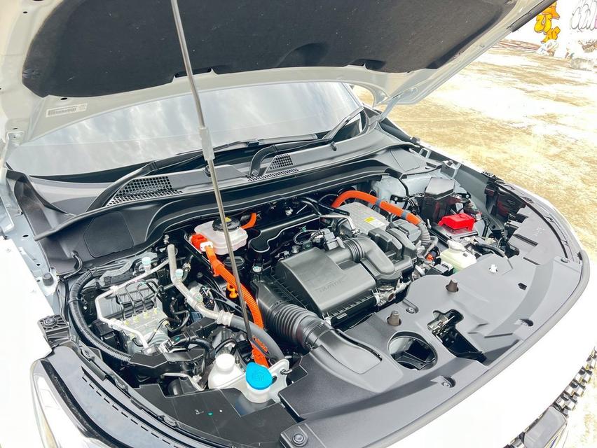 ปี 23 Honda HRV eHEV RS Top สีขาวซันไลท์ มือเดียว สภาพป้ายแดง ไมล์ 40,xxx โล เข้าศูนย์ทุกระยะ สีเดิมทั้งคัน 8