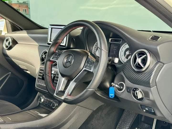 Mercedes-Benz A-Class สุดเท่ 8