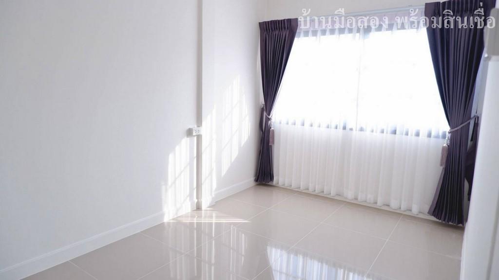 หมู่บ้าน ณัฐกานต์ พหลโยธิน52 13