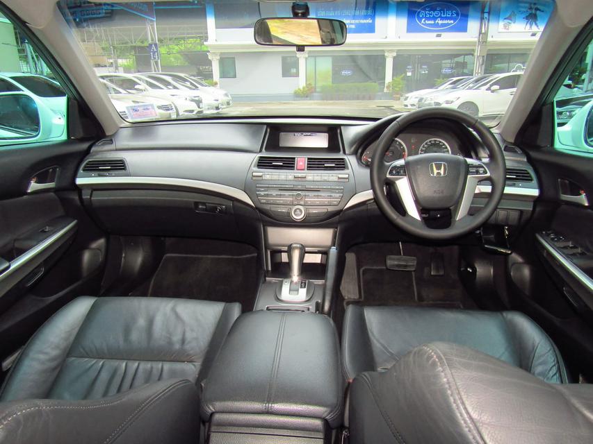 Honda Accord 2.0E 2011 5