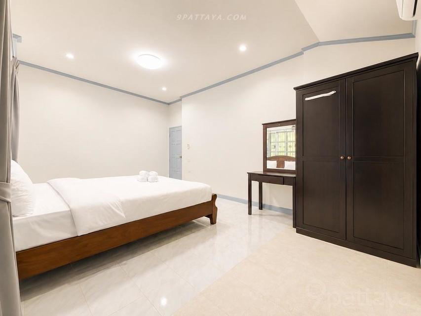 3-Bedroom Pool Villa for Rent in View Point JomtienSingle-storey detached house with private pool and spacious parking. Located in View Point Jomtien 8