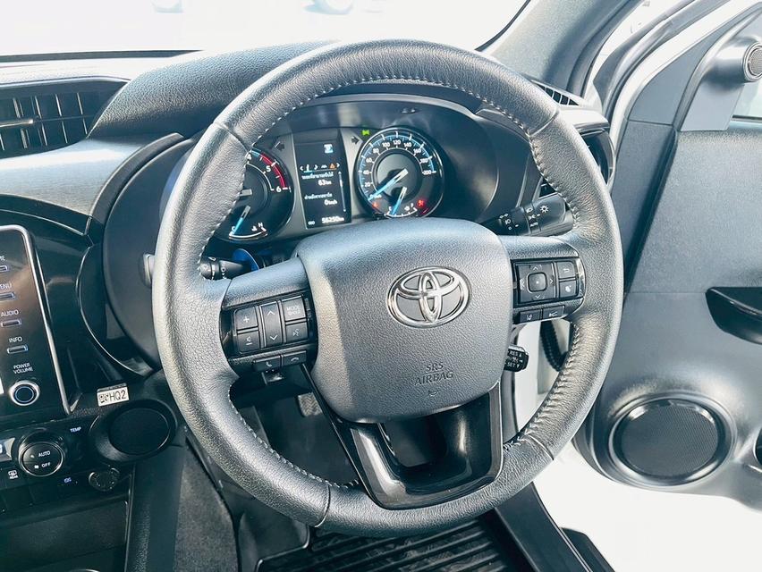 TOYOTA HILUX REVO2.4ROCCO PRERUNNER AUTO 2WD ปี22จด23 สีขาว มือแรก ดูรถได้ที่ตลิ่งชัน กทม.ไมล์แท้ 56,xxxกม.เครื่องดีเซล 2,400cc.ขับ2 พวงมาลัยเพาเวอร์M รูปที่ 9