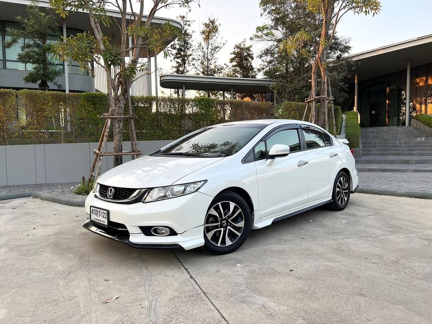 Honda Civic FB 1.8ES AT ปี2015 รถมือเดียวสภาพเดิมๆ 3