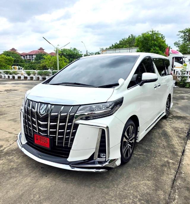 Toyota ALPHARD 2.5SC PACKAGE สีขาว ปี 2023 ไมล์ 30,000 กม.  1