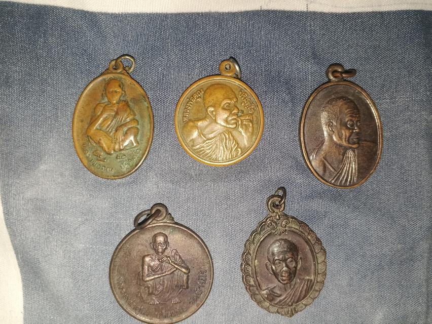 หลวงพ่อคูณ เริ่มต้น500++