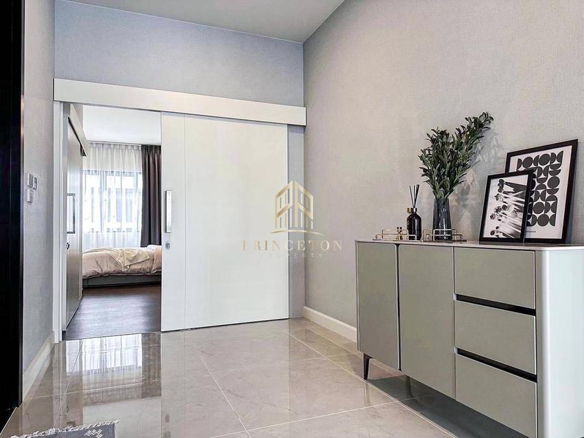 Luxury English-Style Detached House The City Bangna 2 5