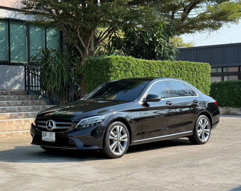 2020 BENZ C220D W205 รถออกศูนย์ BENZ THAILAND รถวิ่งน้อย เข้าศูนย์ทุกระยะ ไม่เคยมีอุบัติเหตุครับ รูปย่อยที่ 4