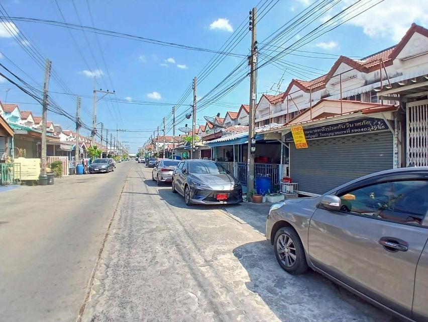 ขายบ้าน 2 ชั้น หมู่บ้านรุ่งเรืองเฮ้าส์1 คลอง4 ลาดสวาย ถนนพระองค์เจ้าสาย 2