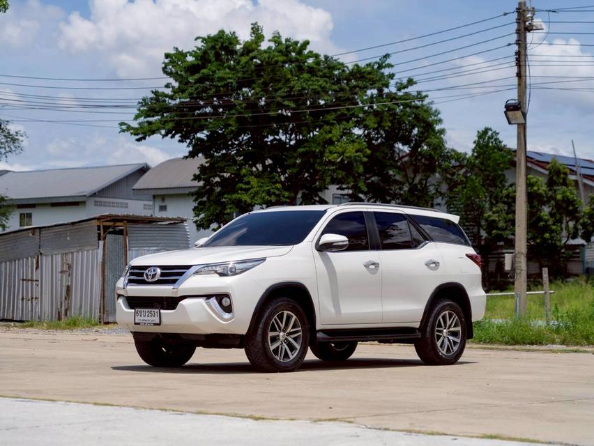 TOYOTA FORTUNER 2.8V 4WD ปี 2016