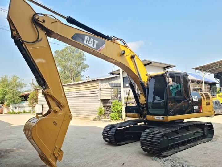 CAT320D2 GC  DJZBH10379 มือสองใช้งานน้อย 6