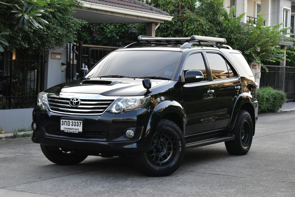 TOYOTA FORTUNER 3.0 V auto รถสวยมาก 