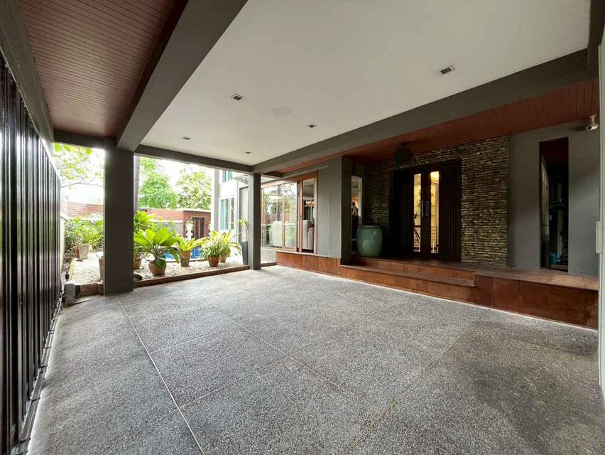 ให้เช่าบ้านเดี่ยว หลังมุม หมู่บ้าน Perfect Place รามคำแหง 164 ใกล้ส่วนกลาง 85 ตรว หลังใหญ่ 2 ชั้น+ดาดฟ้า 2