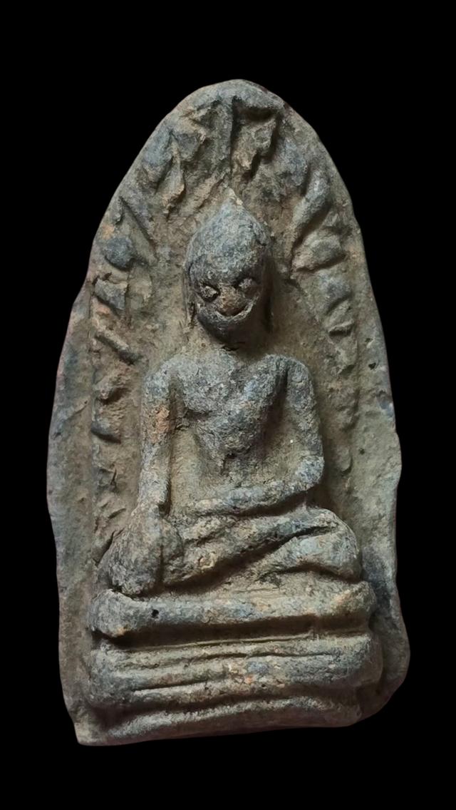 พระรอดมหาวันลำพูนพิมพ์ใหญ่