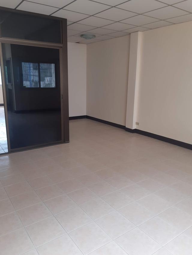 บ้านทาวน์เฮาส์ กึ่งอาคารพาณิชย์ 2