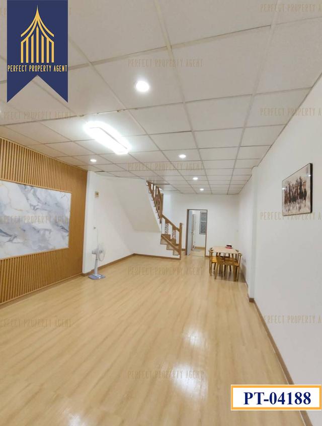 ขาย ทาวน์เฮ้าส์ วนารมย์ ฉลองกรุง 24 ทับยาว ลาดกระบัง ขายถูกมาก 3