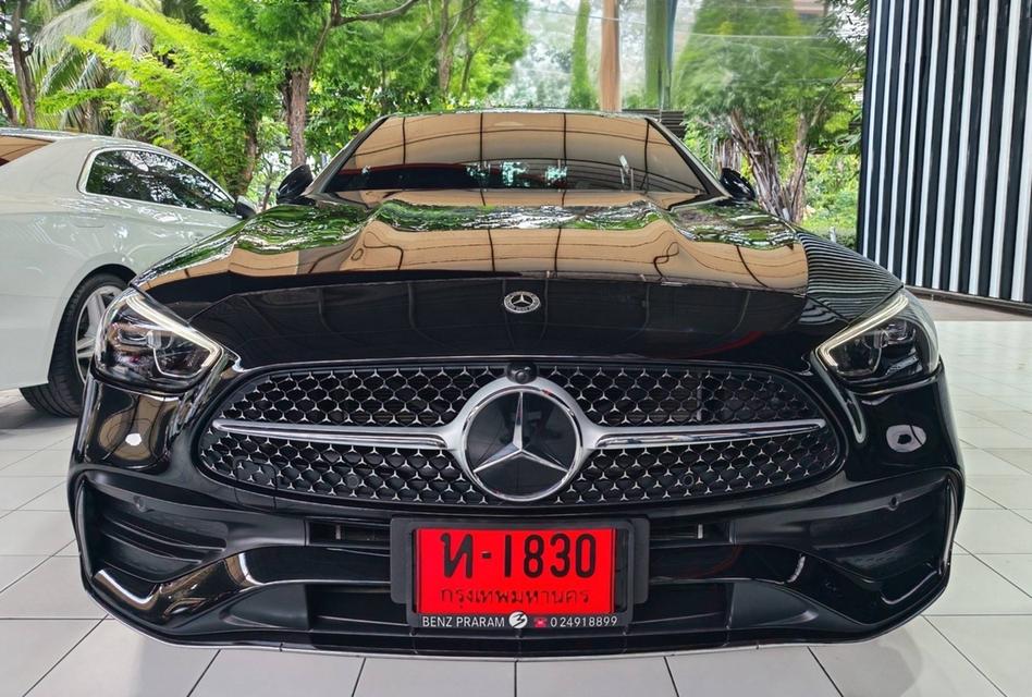 11,xxx km!! ขุมพลังดีเซล Waranty ล้นๆ ใหม่กริ้บ น้องๆป้ายแดงฮะ 😁😁 New Arrival!!♥️ Mercedes Benz C220d Amg line 2024