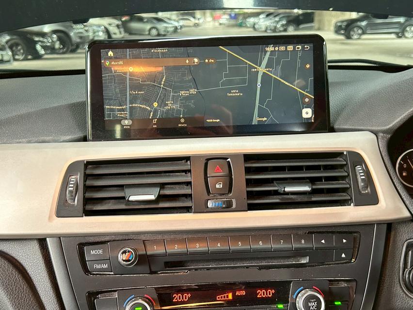 BMW 316i F30 Sedan AT ปี 2014 14