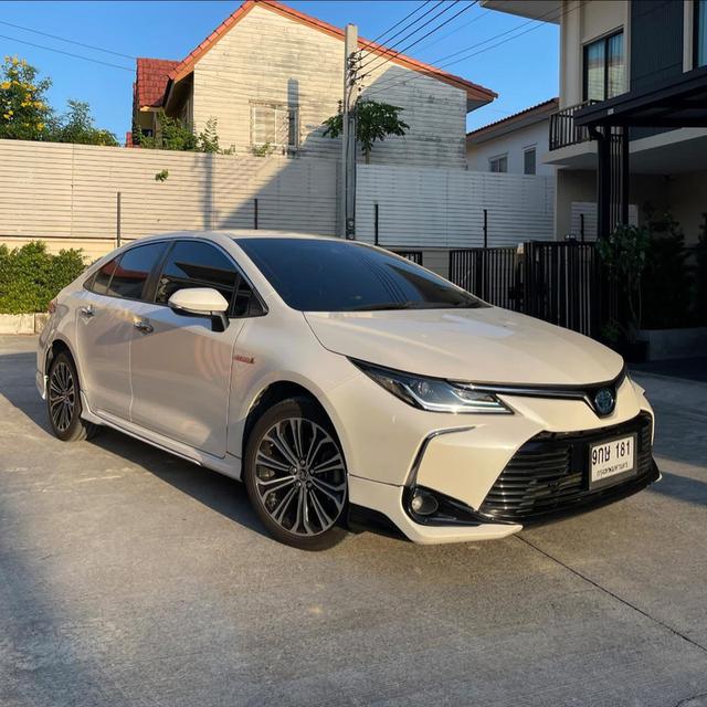 Toyota Corolla Altis 1.8 Hybrid High ปี 2019