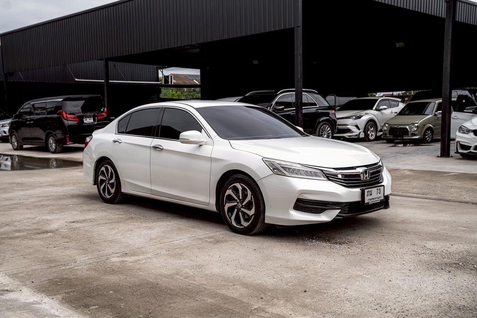 (แจ้งรหัสรถ 67GG7687) Honda Accord 2.0E ปี 2018