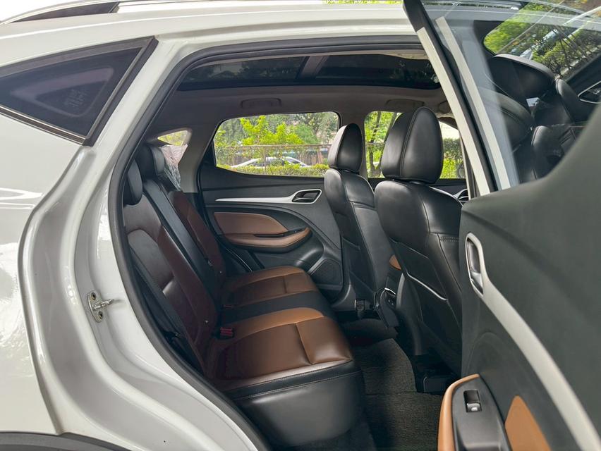 2021 MG ZS 1.5 X+ Sunroof AT มือเดียวป้ายแดง รูปที่ 14