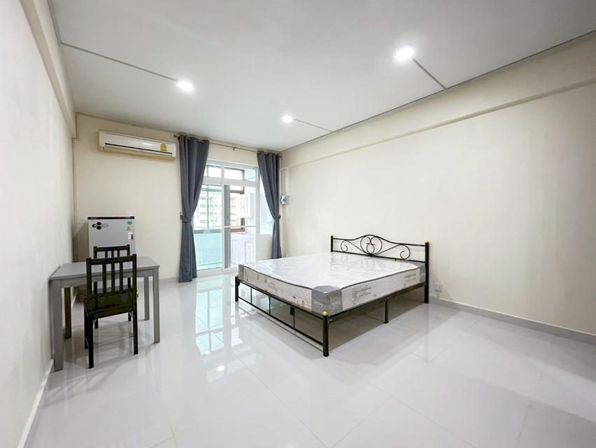 ดุสิตคอนโดมิเนียม ถนนพระราม 5 เขตดุสิต 24 ตรม 1 นอน 1 ครัว ตกแต่งพร้อมอยู่ ใกล้ BTS อนุสาวรียชัย 1