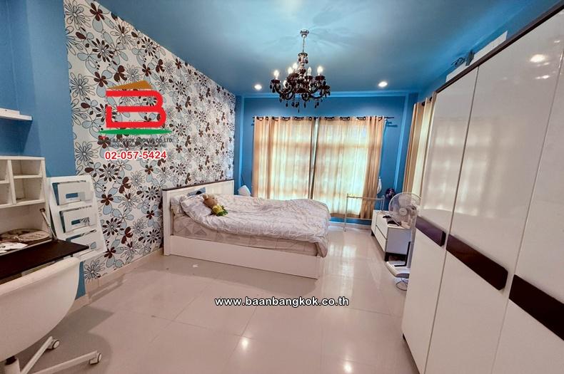 บ้านเดี่ยว เนื้อที่ 54 ตร.ว. หมู่บ้านบ้านธรรมชาติ 2 (ซอย 4) (ไทรม้า ซอย 11) ถนนรัตนาธิเบศร์ ตำบลไทรม้า อำเภอเมืองนนทบุรี นนทบุรี 15