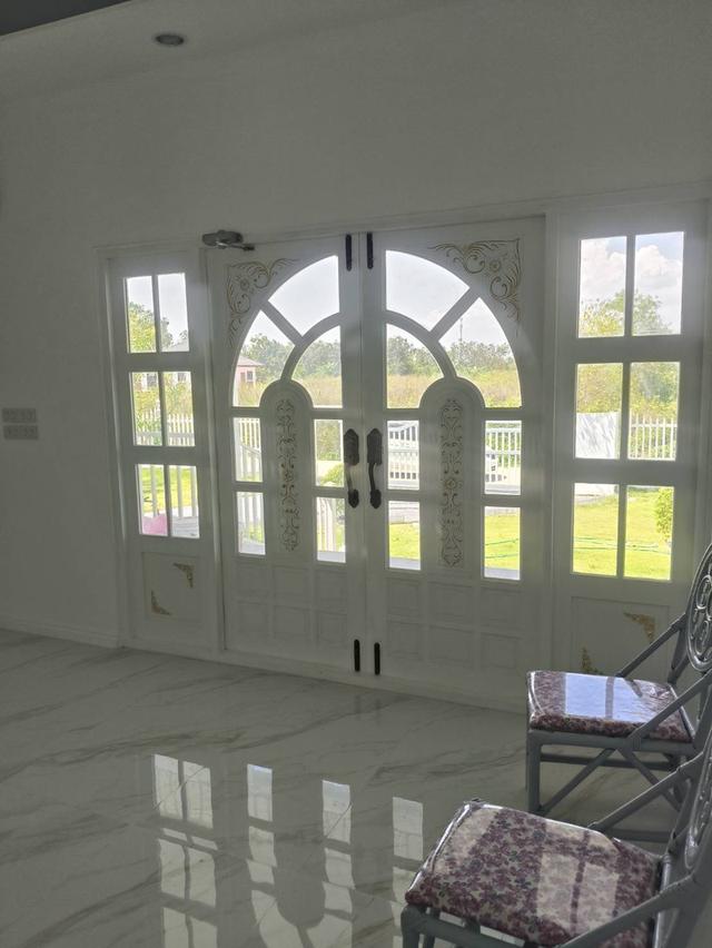 Urgent Sale! English-Style Single-Storey House Special Price 15