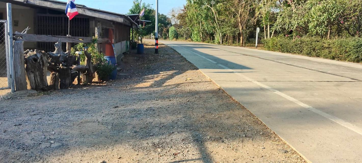 ขายบ้านและที่ดินพร้อมเข้าอยู่ 1