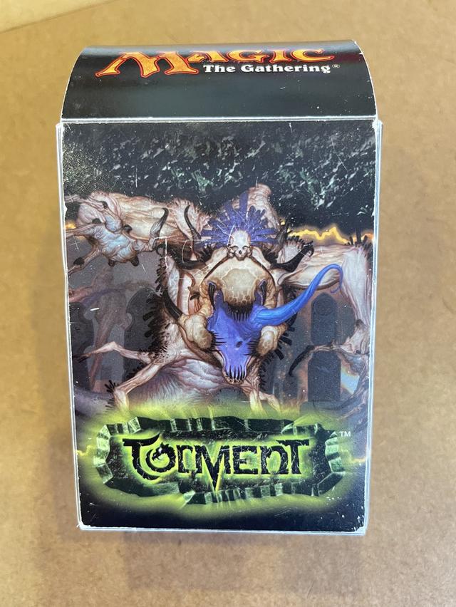 กล่องเด็คพร้อมกองการ์ด Magic: The Gathering (MTG) วินเทจชุด Torment (ปี 2002)