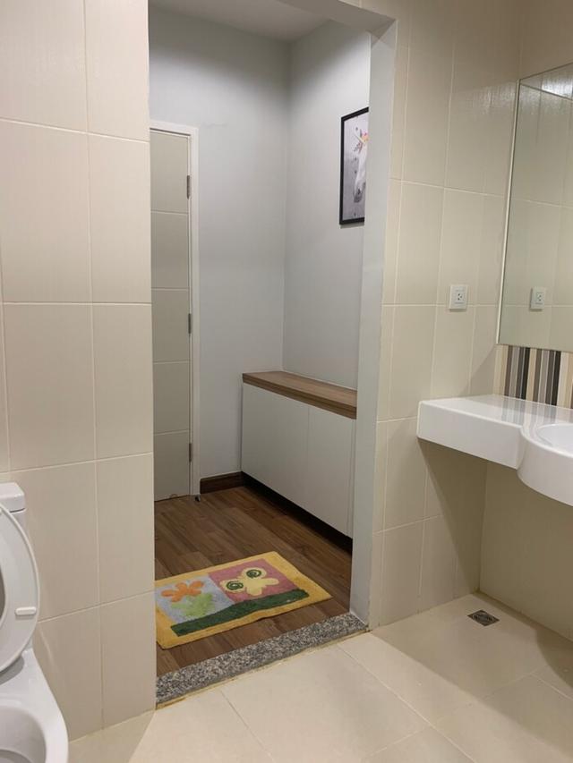 เช่าถูก 11,000 บาท ** รหัส 190805 ** 1 นอน 42 ตร.ม ** เซ็นทริค ติวานนท์ สเตชั่น ** ติดรถไฟฟ้า แยกติดวานนท์ ** 088-398-3835 MR.BOAT 19