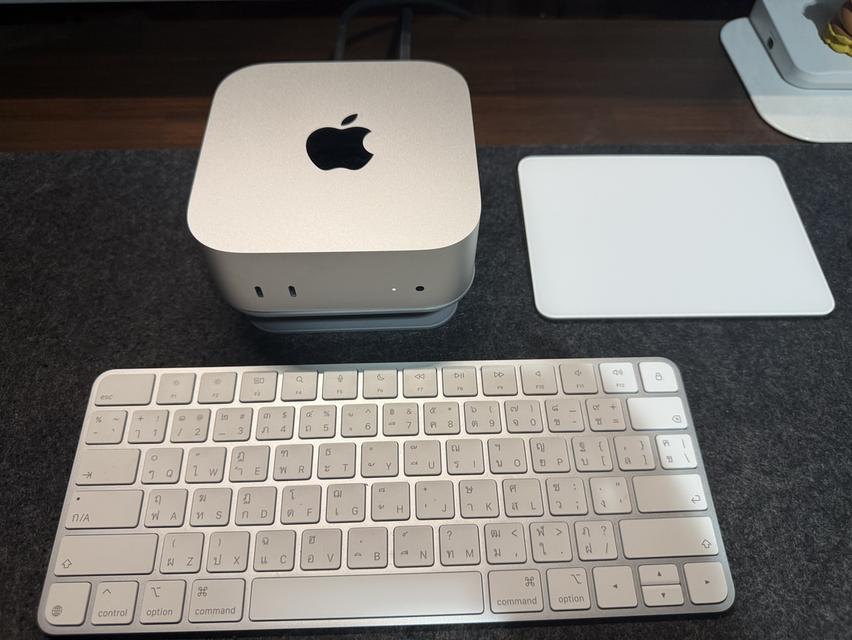 MAC mini M4 และ จอ LG 2k OLED 240Hz 4