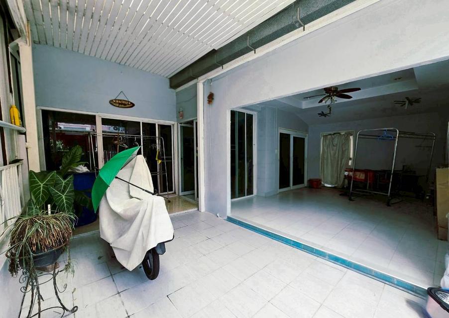 ขายทาวน์เฮ้าส์ 2 ชั้นมือสอง หมู่บ้านริมสวนธนานนท์ (Baan Rim Suan Thananon) หลังมุม เนื้อที่ 30.6 ตร.วา ใกล้รถไฟฟ้าสายสีม่วงสถานีบางรักน้อยท่าอิฐ 4