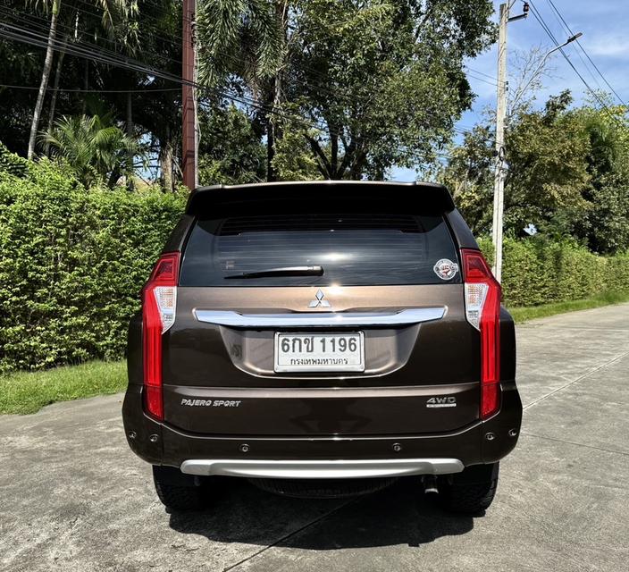 รหัสรถ AP1196 Pajero 2.4 GT Premium  NAVI 4WD  ปี2015 สีน้ำตาล ดีเซล  4