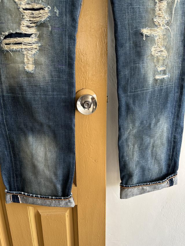 Levi’s ริมแดง 7