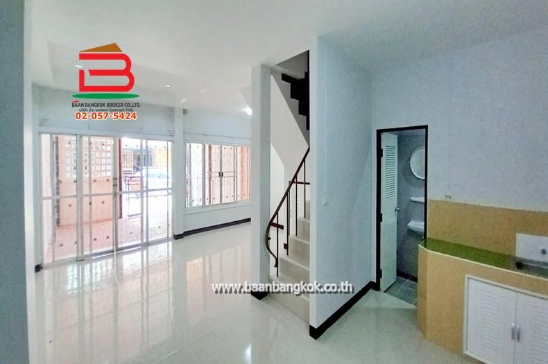 ทาวน์เฮาส์ เนื้อที่ 24.8 ตรว. หมู่บ้าน กิตติชัย 11 ถนนมิตรไมตรี เขตหนองจอก กรุงเทพมหานคร 3