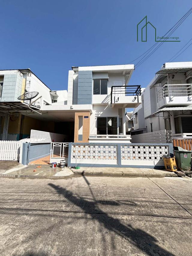 บ้านแฝด 2 ชั้น ม.กราฟฟิคเพลส ถนนเทพารักษ์ กม.22 พร้อมอยู่ 1