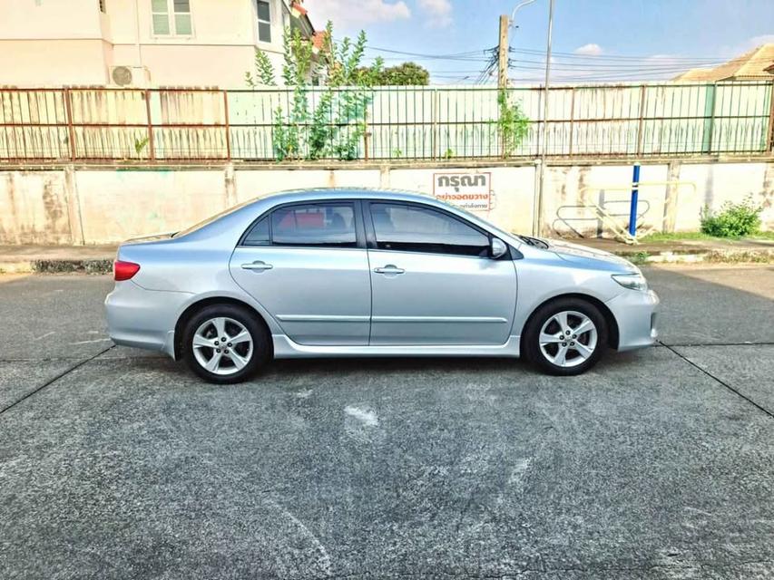 Toyota Corolla Altis 2012 4