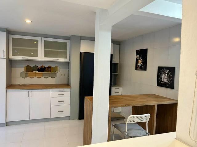 ให้เช่าบ้านเดี่ยว ย่านพระราม 9 ซอย 43 ใกล้ The Nine Center Rama 9 เหมาะสำหรับอยู่อาศัย หรือทำ Home Office พร้อมเฟอร์นิเจอร์ครบ 11