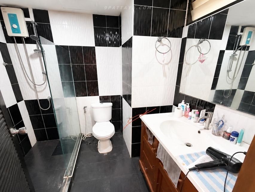 FQ Urgent Sale — Hot Deal 2-Bedroom Condo 76sqm 2beds 1.9m only Foreign QuotaHot deal condo for sale at Pattaya Plaza Condotel. Spacious 2-bedroom 8