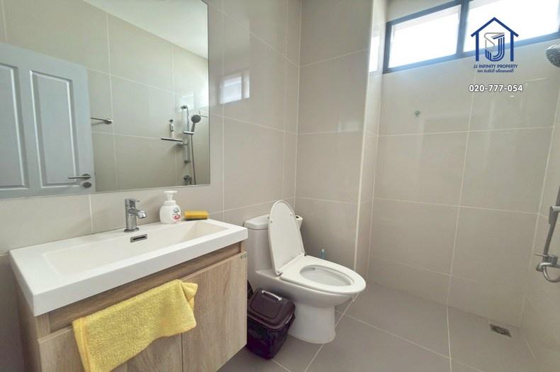 ขายบ้านเดี่ยว 2 ชั้น หมู่บ้านดิ เอ็มเบรส จตุโชติ รามอินทรา ถนนไทยรามัญ ใกล้ทางด่วน,รถไฟฟ้า 14