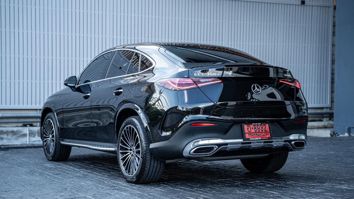 Mercedes-Benz GLC350e Coupe 4Matic AMG Dynamic 2024 สีดำ รูปที่ 10