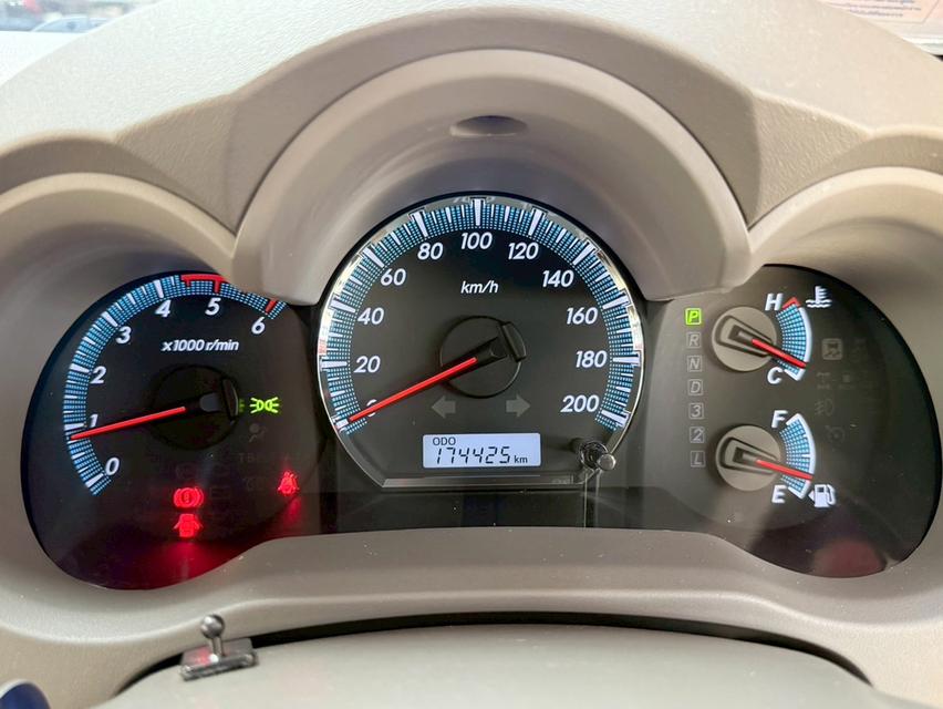 TOYOTA FORTUNER 3.0 V 4WD ปี2012 รถบ้านแท้ รถสายลุย  โคตรคุ้ม ไม่เคยชน  พร้อมใช้งาน 13