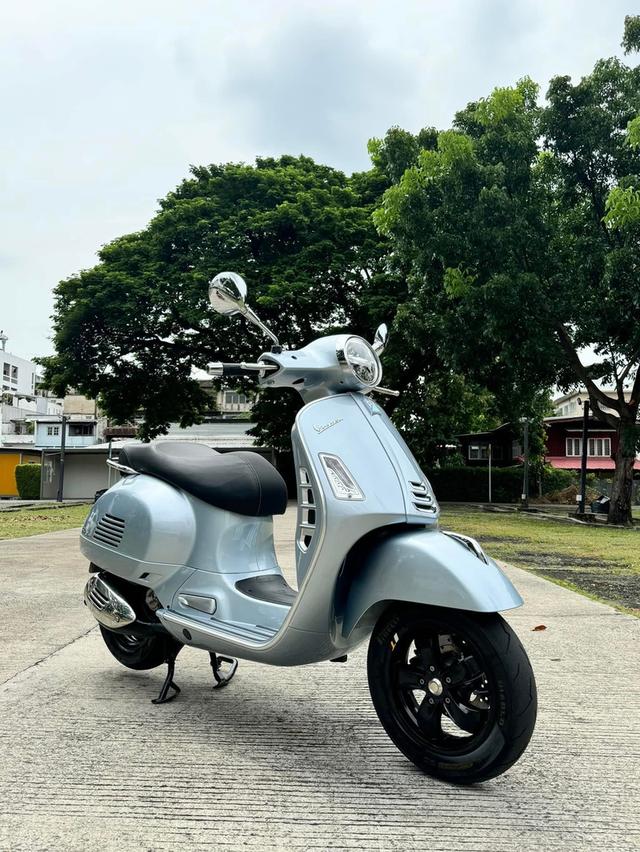 ขายรถ Vespa GTS 300 HPE Supertech ปี 2022