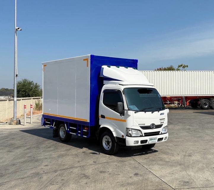 รถ 4 ล้อ ตู้แห้ง HINO XZU 136 ปี 2565