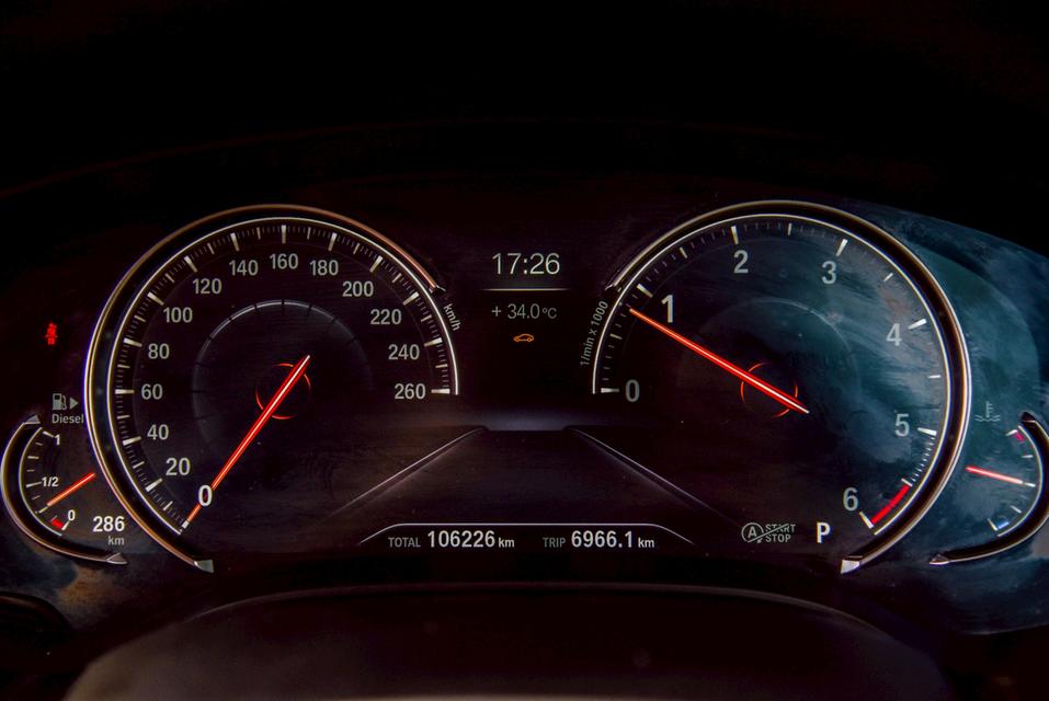 รหัสรถ CBL3000 BMW 520D Sport [G30] AT 2018 17