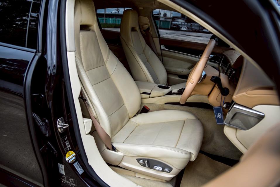 รหัสรถ CBL1424 Porsche Panamera 3.0 Diesel AT 2014 10